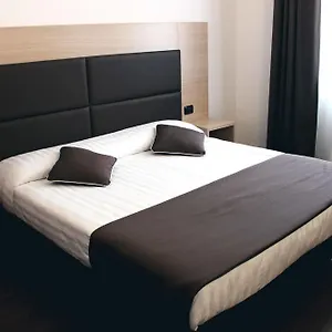2* Hotell Esperanza