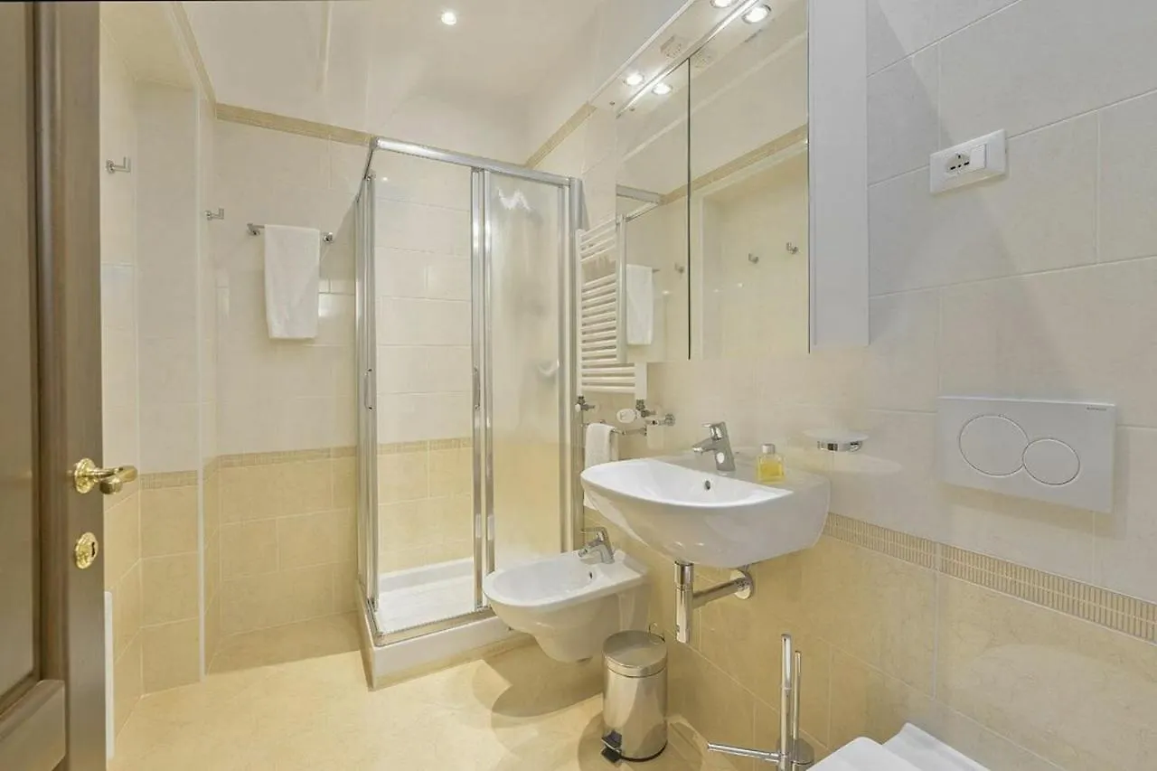 Apartment Palazzo Anselmi By Halldis Florence