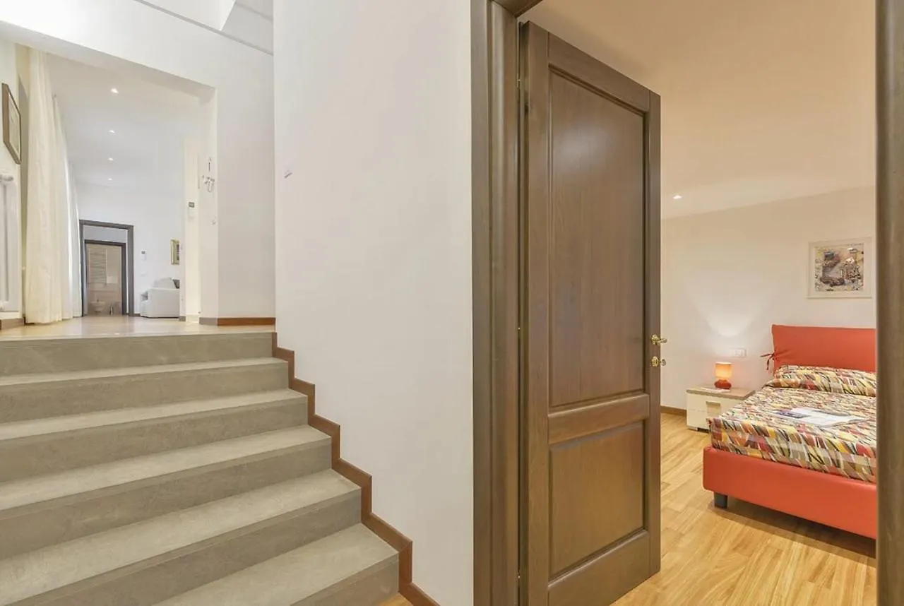 פירנצה Palazzo Anselmi By Halldis דירה