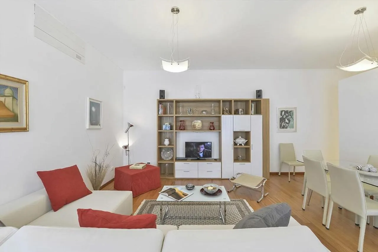 פירנצה Palazzo Anselmi By Halldis דירה