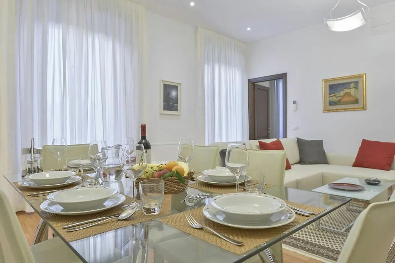 דירה פירנצה Palazzo Anselmi By Halldis איטליה