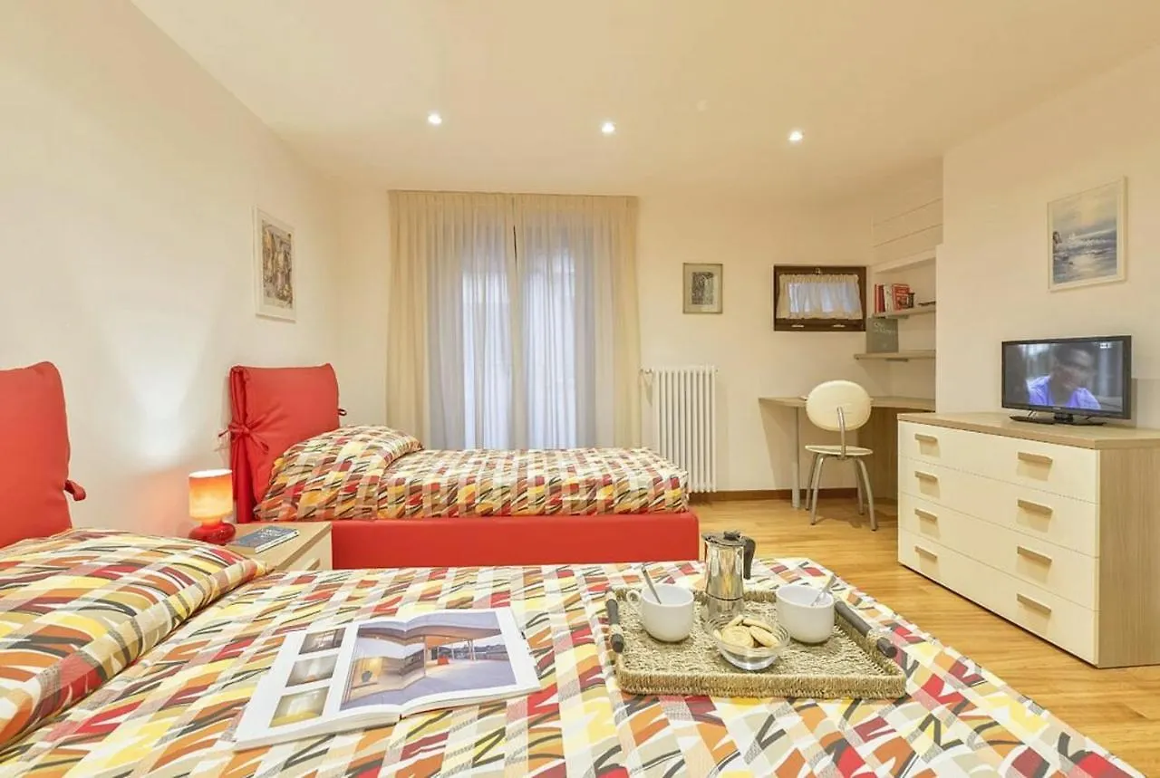 Palazzo Anselmi Apartment Florence